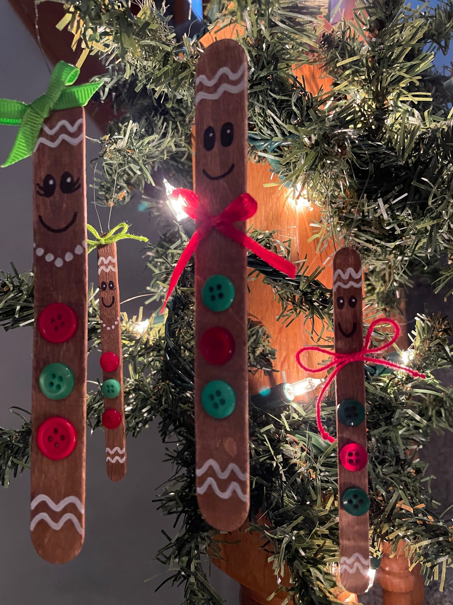 Holiday Delights Tree Ornament - Gingerbread Family - 4 Pack